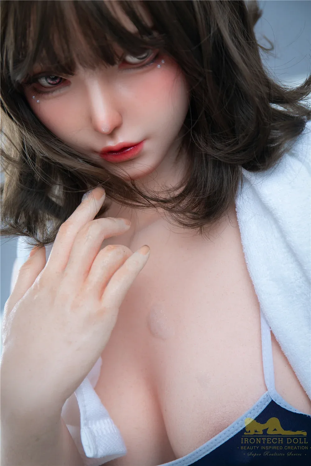 IronTech 168cm Silicone B Cup Sex Doll Yu view 4